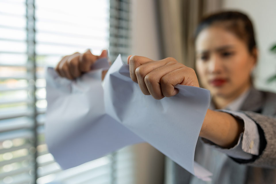 What invalidates a will in the UK